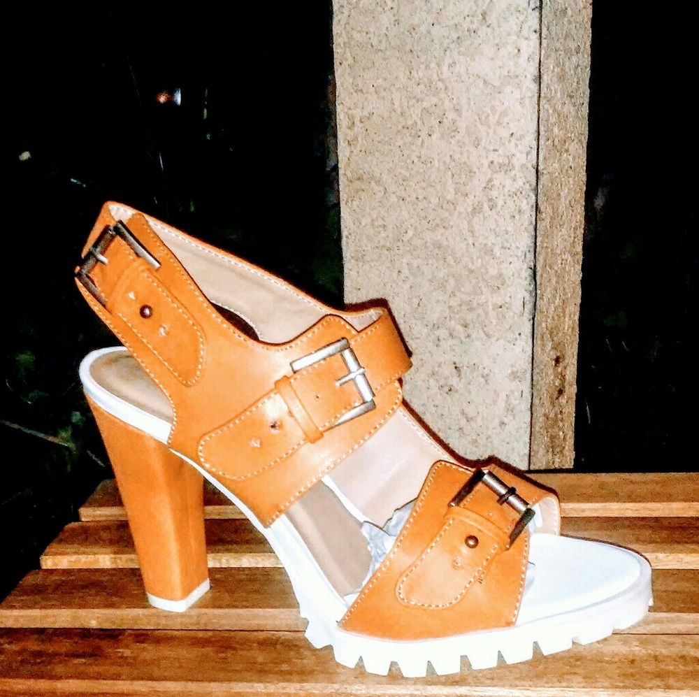 Shoes - Picture 3 of 3